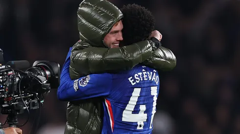 Mientras Estêvão esperará por su chance desde el banco, Cole Palmer descansa en Inglaterra.