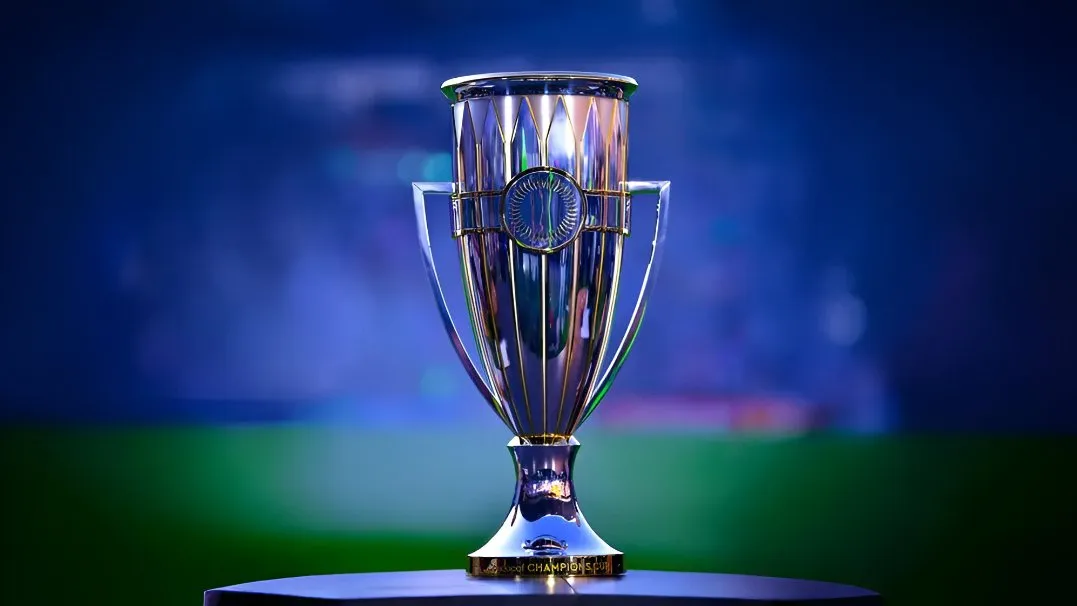 El trofeo de la Concachampions espera al nuevo campeón.