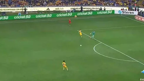 Hugo González cometió un error y Tigres UANL lo aprovechó para poner el 1-0 ante Toluca