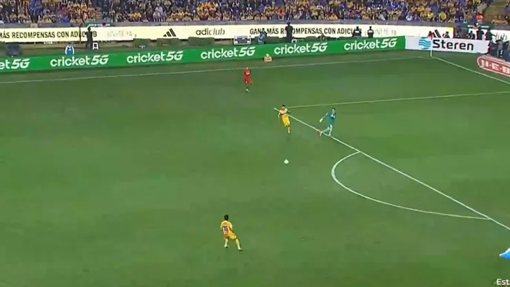 Hugo González cometió un error y Tigres UANL lo aprovechó para poner el 1-0 ante Toluca