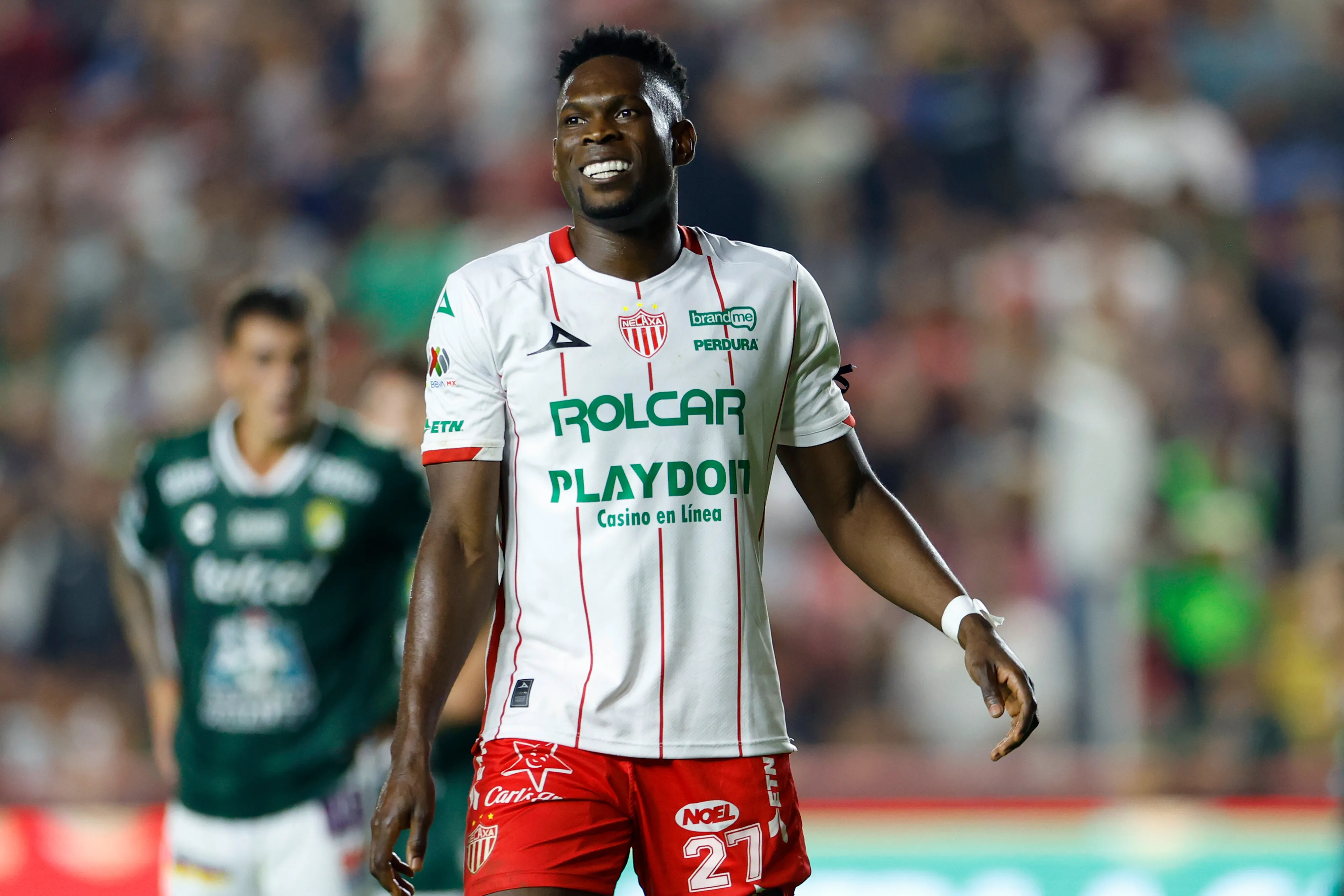 Diber Cambindo, entre León y Pumas [Foto: Getty]