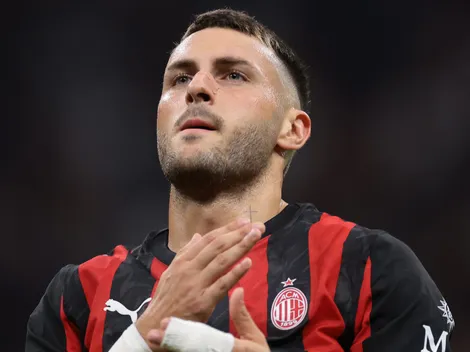 ¿Por qué no juega Santiago Giménez en Milan vs. Sassuolo por la Serie A 2025-26?