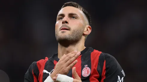 Santi Giménez, el gran ausente ante Sassuolo.