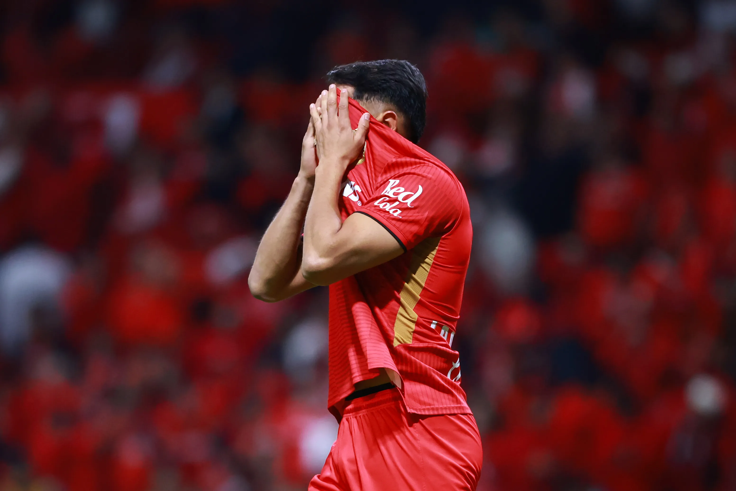 Juanpi y su frustración tras el penal fallado en la final [Foto: Getty]