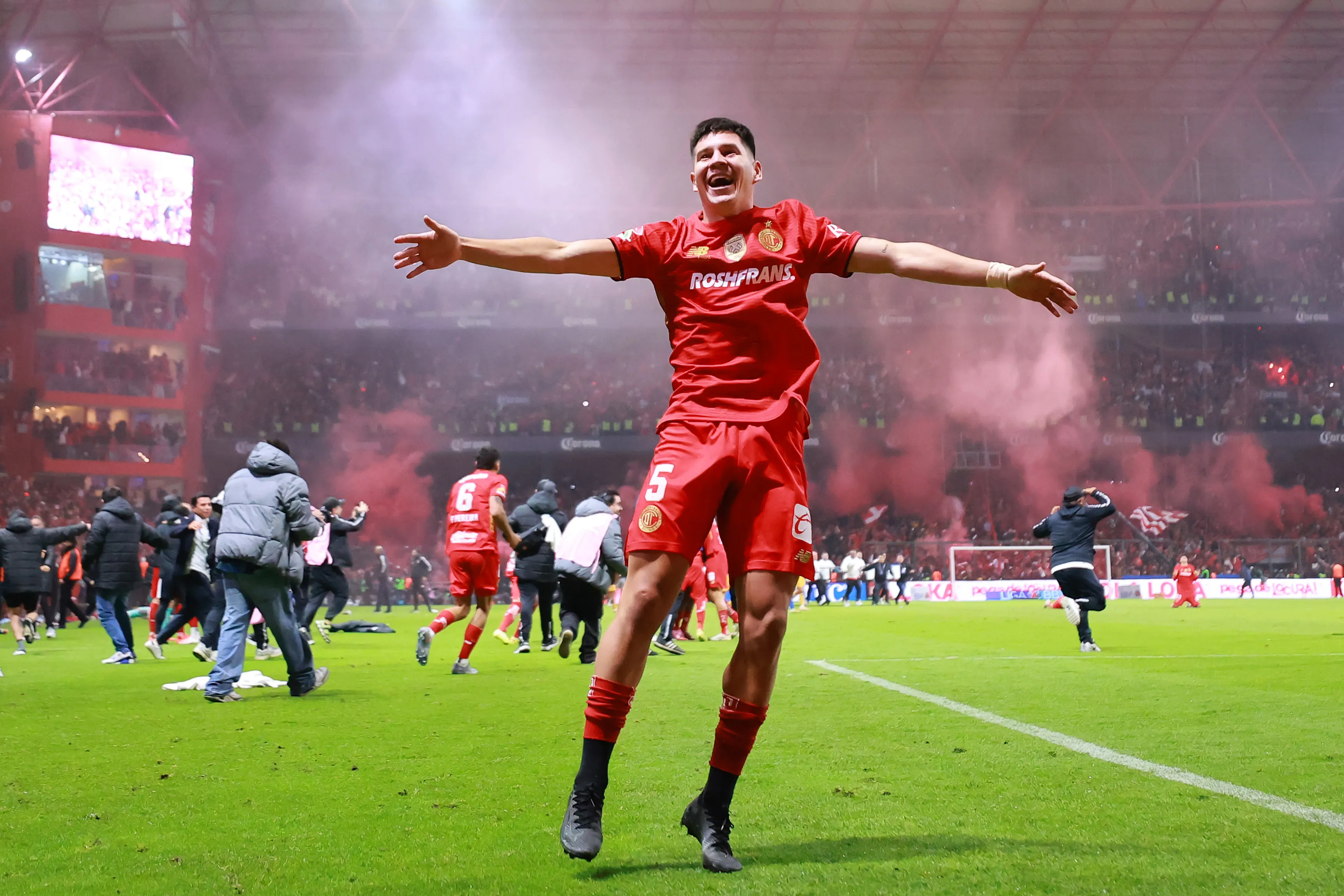 Romero festejó el título pero no estará en el próximo juego [Foto: Getty]
