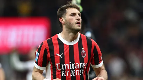 Santiago Giménez envió su primer mensaje luego de ser operado