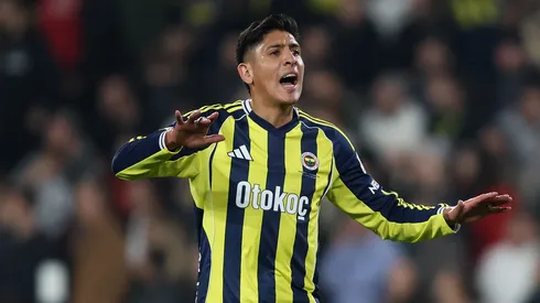 Desde Fenerbahce se informó que Edson Álvarez sufrió una lesión muscular