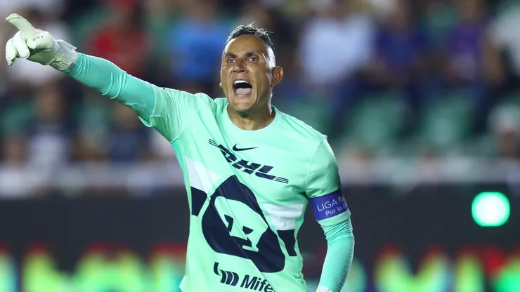 Keylor Navas disfruta sus vacaciones en una fiesta exclusiva de Bad Bunny