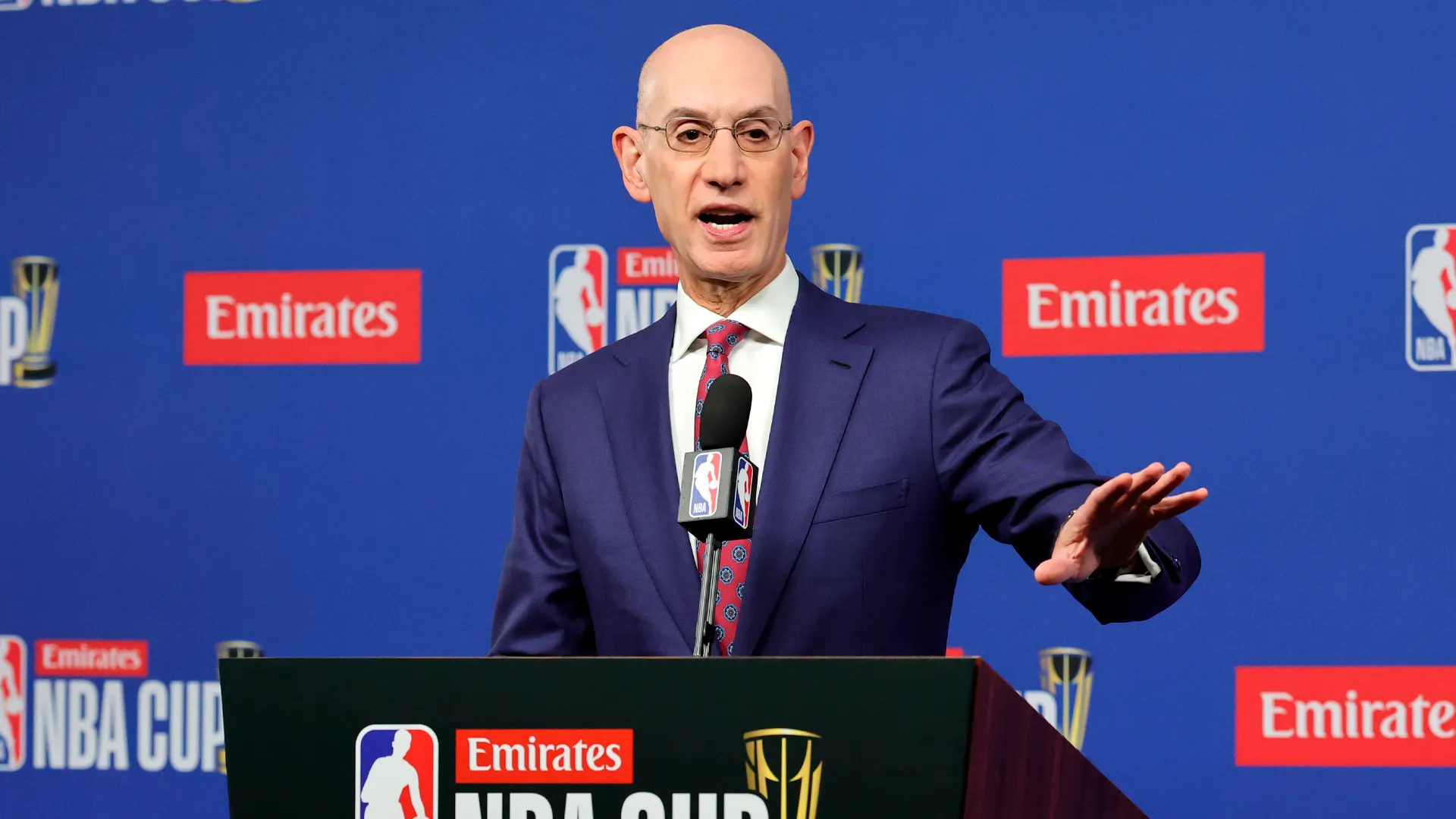 Adam Silver, comisionado de la NBA, confirmó las intenciones de expandirse hacia Europa. (GETTY IMAGES)