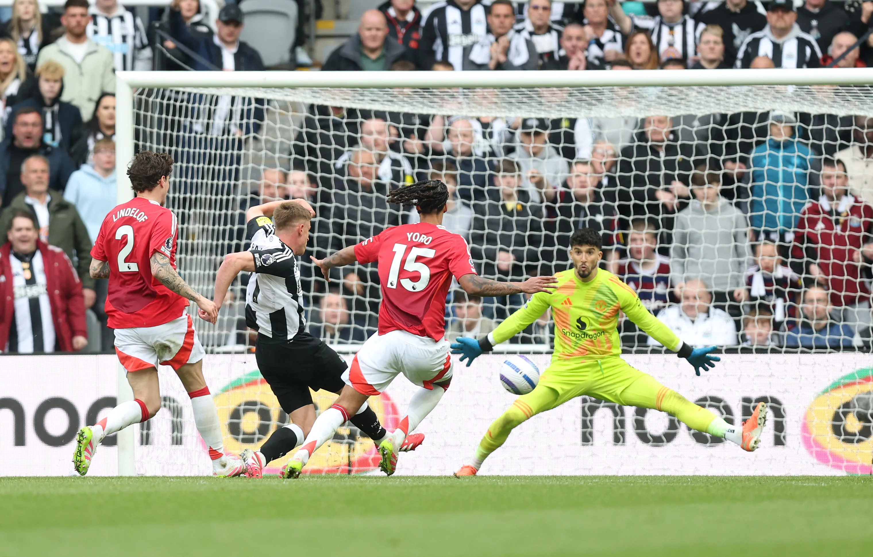 Manchester United y Newcastle se cruzan en el único juego del viernes [Foto: Getty]