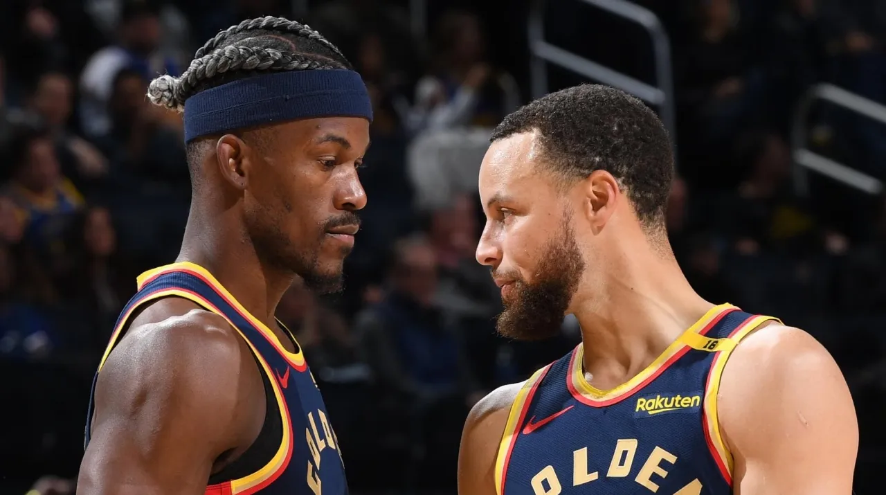 Jimmy Butler y Stephen Curry en la NBA con Golden State Warriors