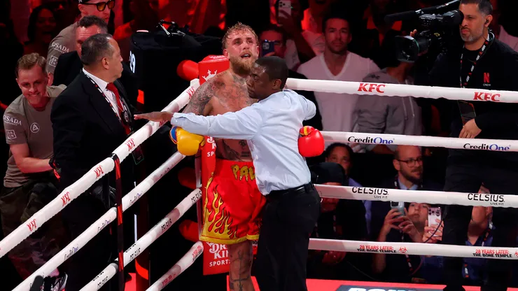 Jake Paul terminó su pelea vs. Anthony Joshua desfigurado.