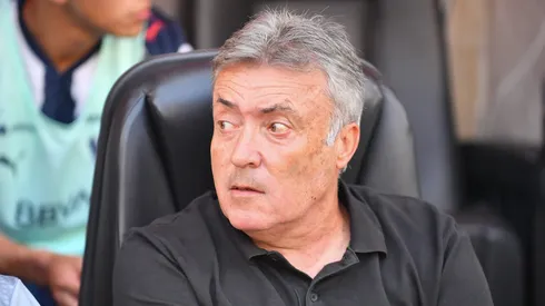 Domenec Torrent tiene indicación especial para Rayados