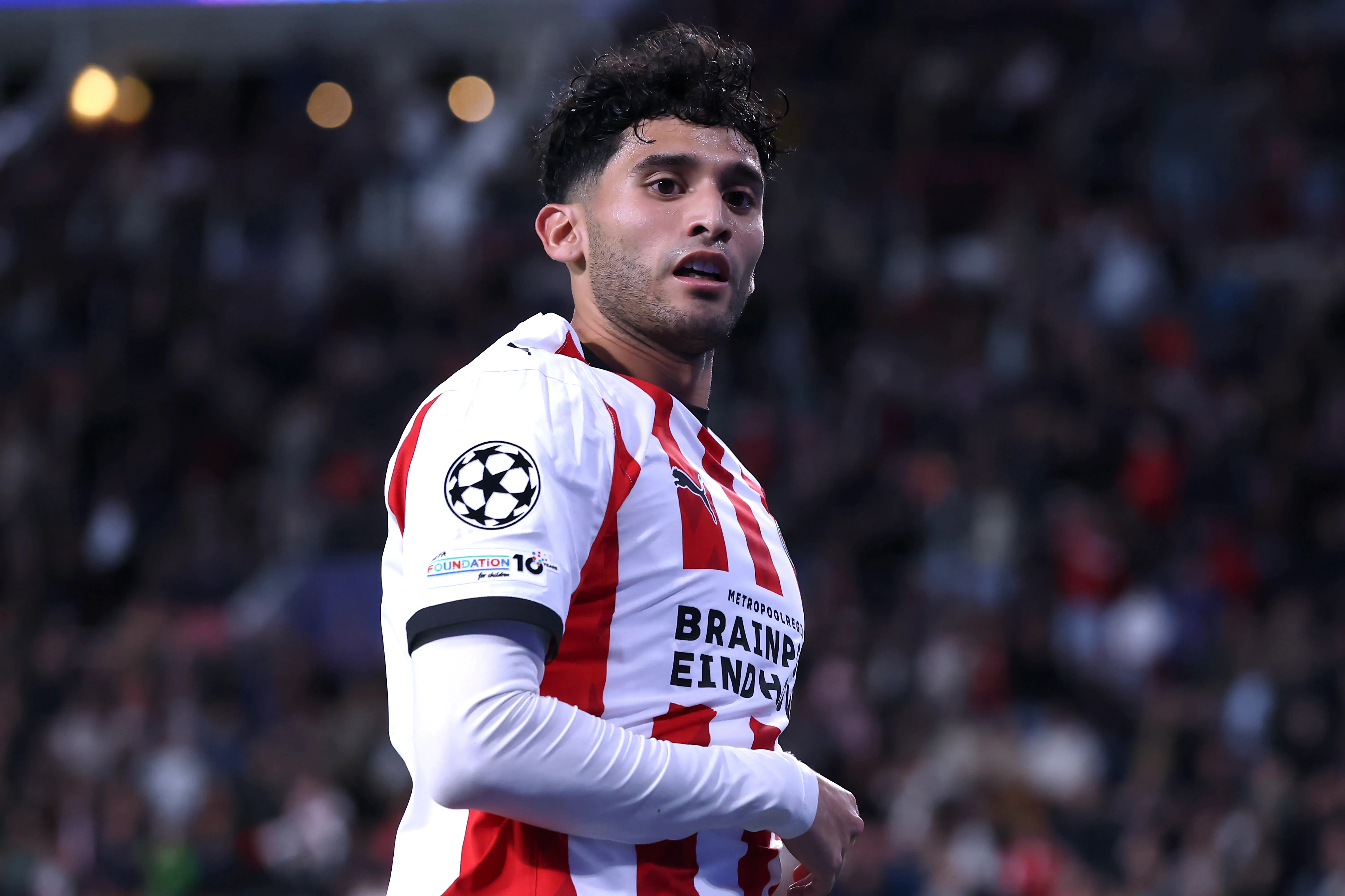 Ricardo Pepi, delantero de PSV que busca fichar Fulham (Getty Images)