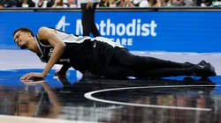 Victor Wembanyama vuelve a ser noticia por sus lesiones.