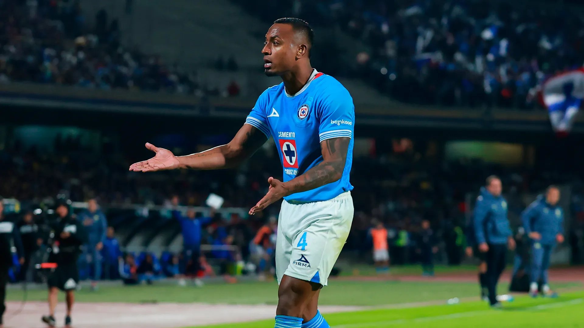 Willer Ditta podría ser un objetivo de transferencia para River Plate. (GETTY IMAGES)