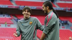 Lionel Messi y José Manuel Pinto en Barcelona
