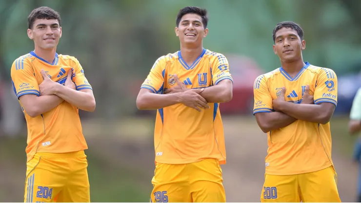Henrique Simeone dejó fuerzas básicas y se sumó al primer equipo de Tigres.