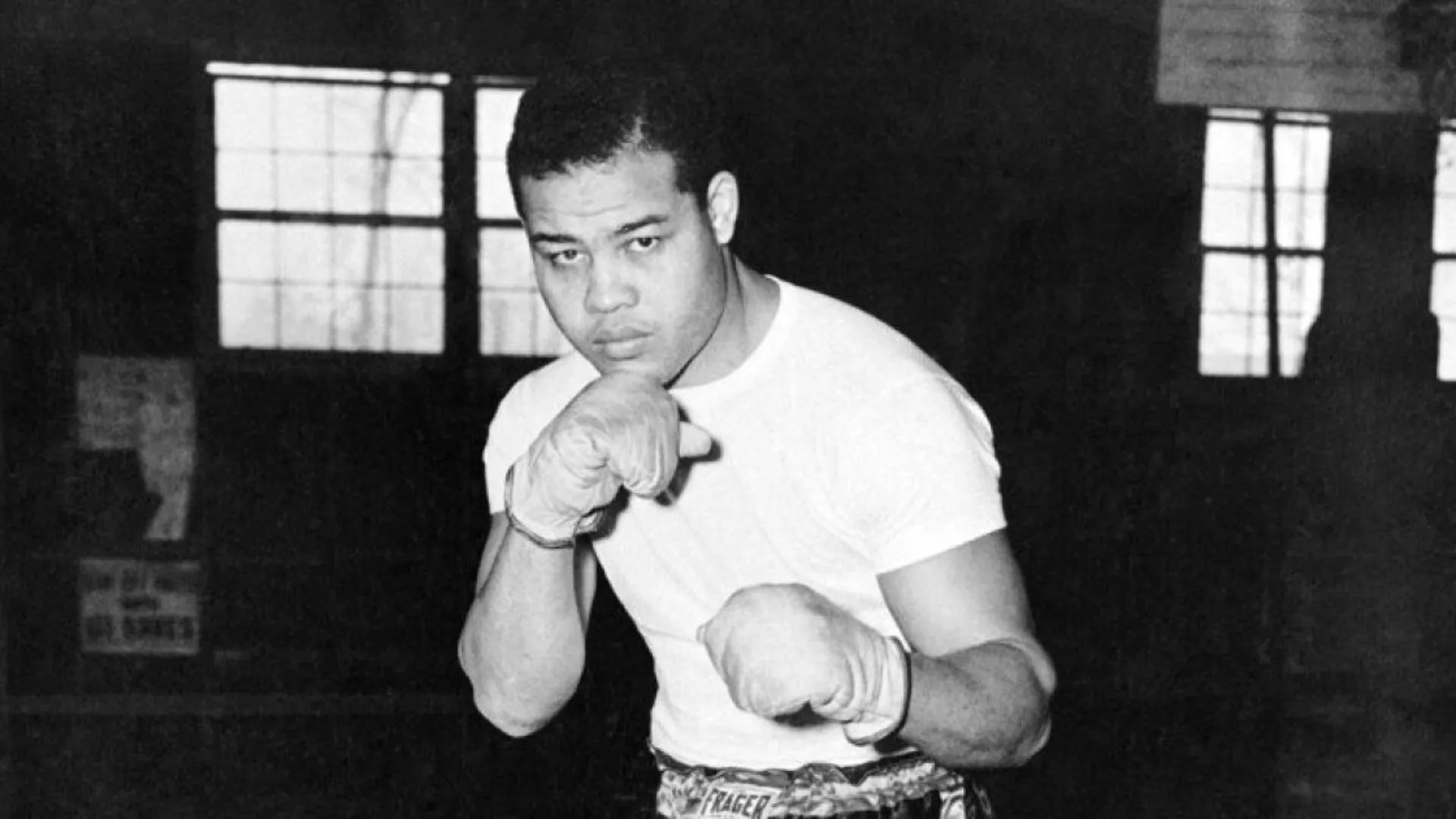 Joe Louis fue elegido como el mejor de todos los tiempos por George Foreman. (X)