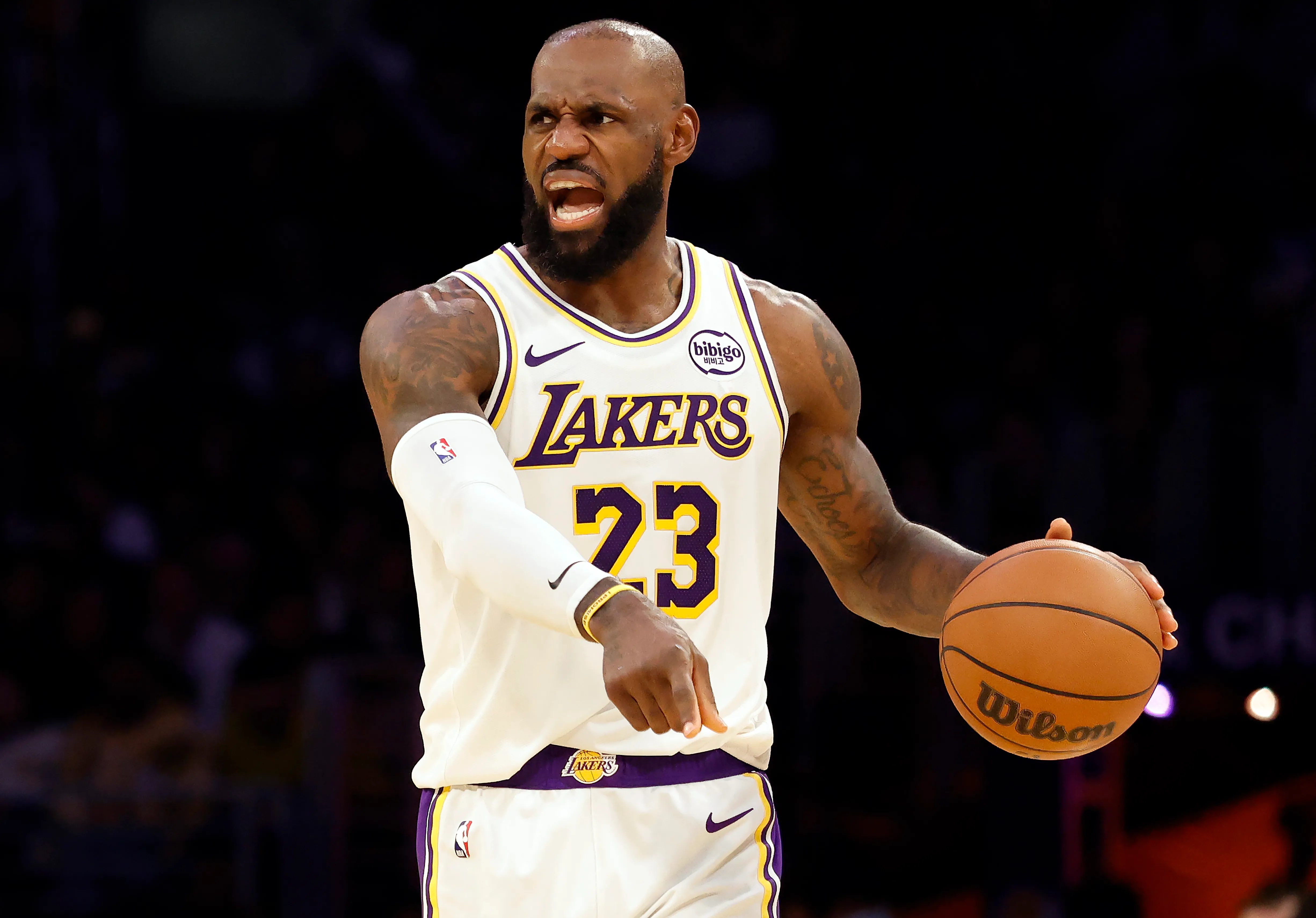 LeBron James con Los Angeles Lakers en la Temporada Regular 2025-26 (GETTY IMAGES)