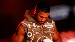 Anthony Joshua despidió a los amigos que perdió en el accidente sufrido.