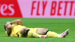 Santiago Giménez no juega ante Fiorentina.