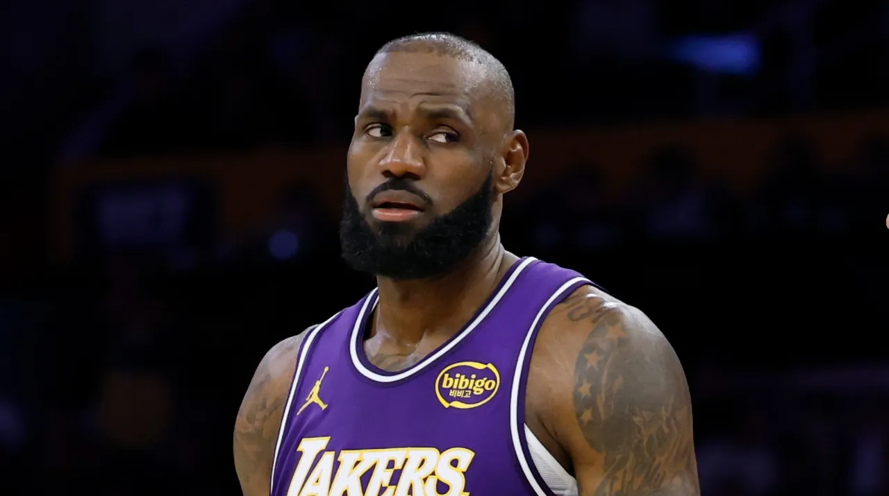 LeBron James lleva 23 temporadas en la NBA. (Foto: Getty Images)