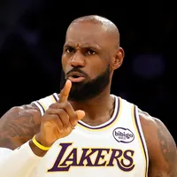La reacción de LeBron James a la supuesta filtración de su retiro