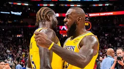 DeAndre Ayton y LeBron James juegan juntos por primera vez en la NBA.