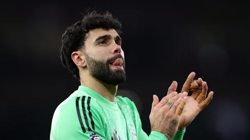 David Raya no jugará ante Chelsea.