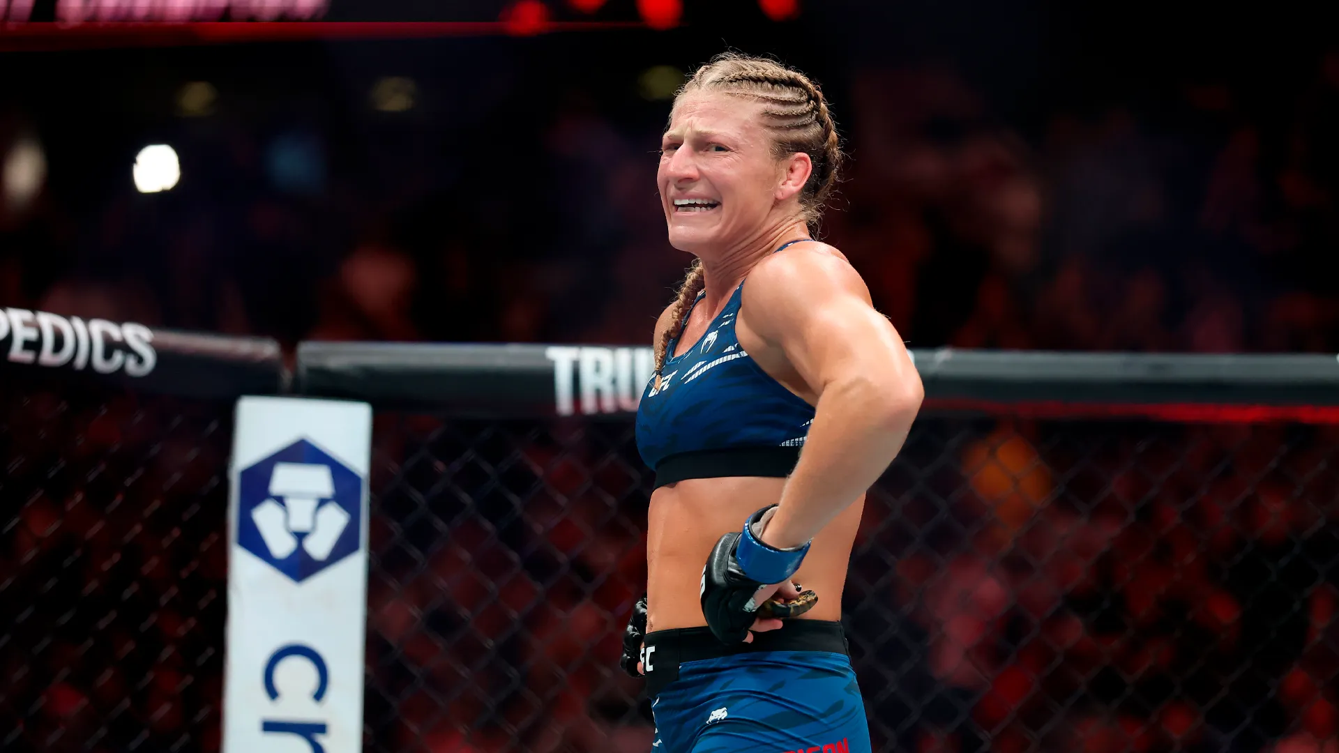 Kayla Harrison tuvo que retirarse de la pelea con Amanda Nunes por lesión. (GETTY IMAGES)