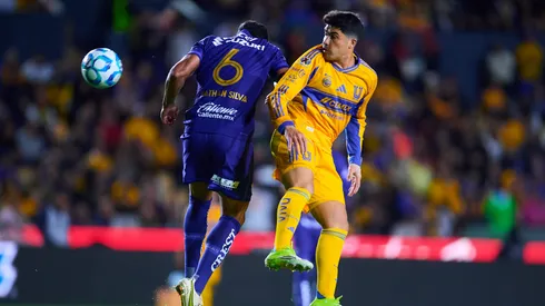 Pumas le gana a Tigres en el Estadio Universitario.