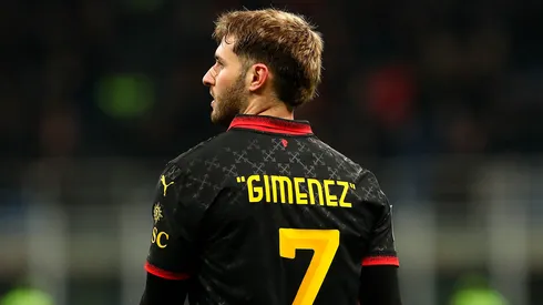 Santiago Giménez no sumará minutos ante Como
