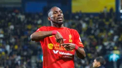 Julián Quiñones anotó en Arabia.