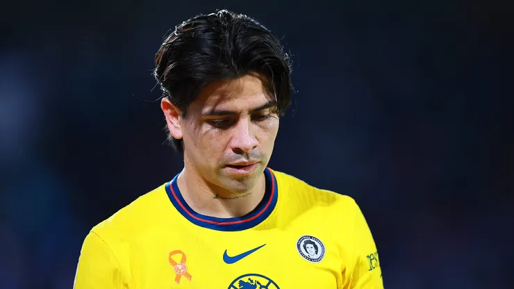 Víctor Dávila con un pretendiente fuera de América