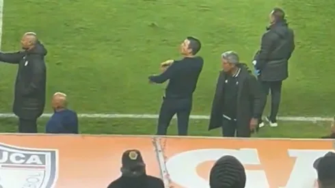 Los gestos que Esteban Solari le realizó a André Jardine en el duelo entre América y Pachuca 
