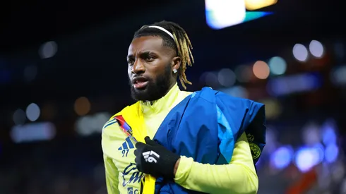 Saint-Maximin rompe el silencio luego de quedar fuera del último partido.
