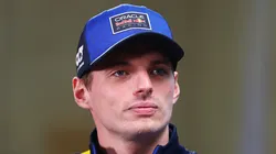 Max Verstappen con la nueva indumentaria de Red Bull Racing