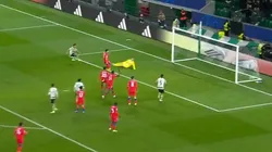 Luis Suárez marcó por duplicado ante el PSG.