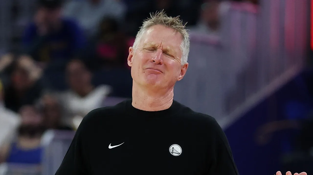 Steve Kerr no seguiría como coach de Warriors. (Getty Images)