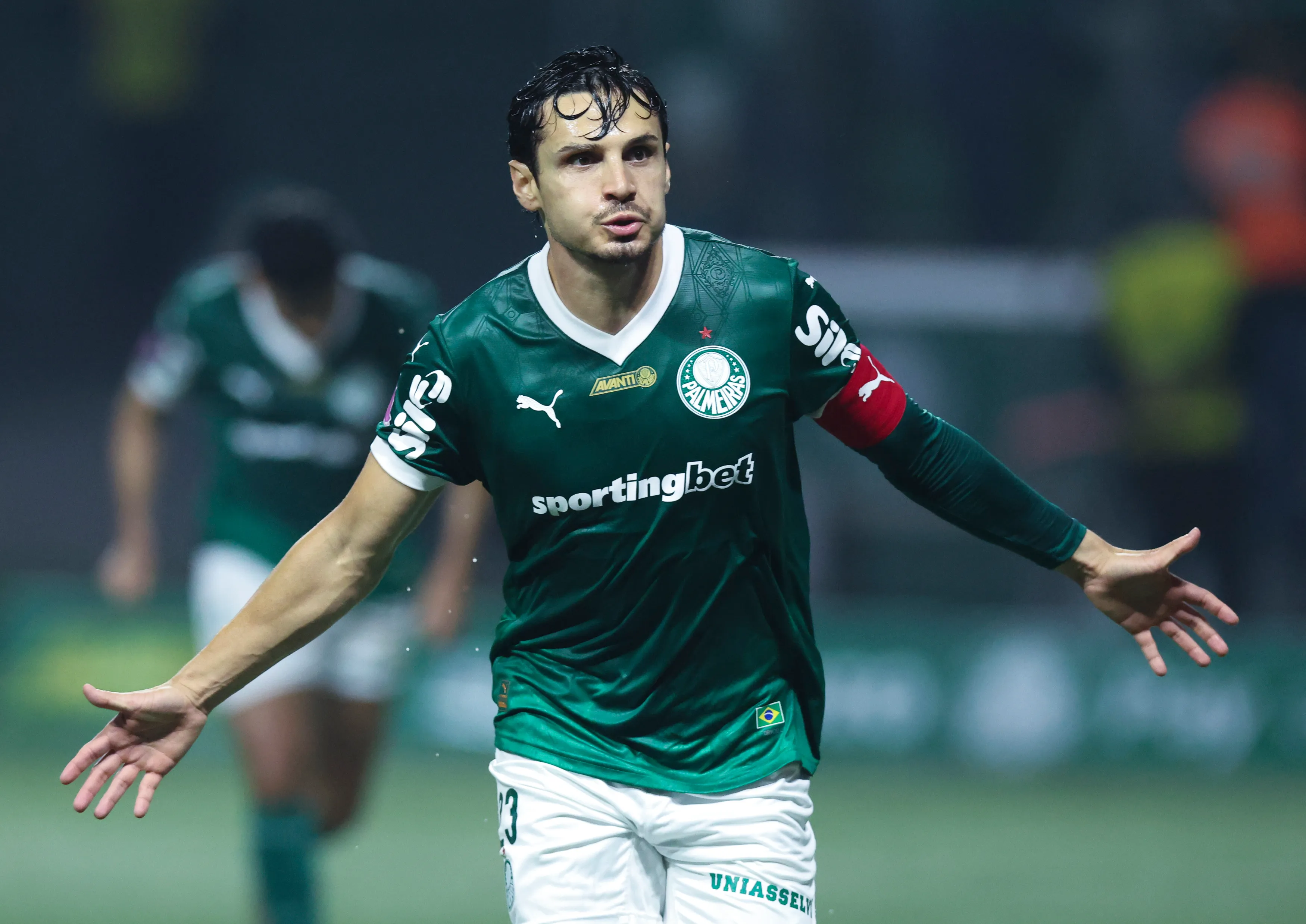 Raphael Veiga viene de jugar 53 partidos en Palmeiras en 2025 (Getty Images)