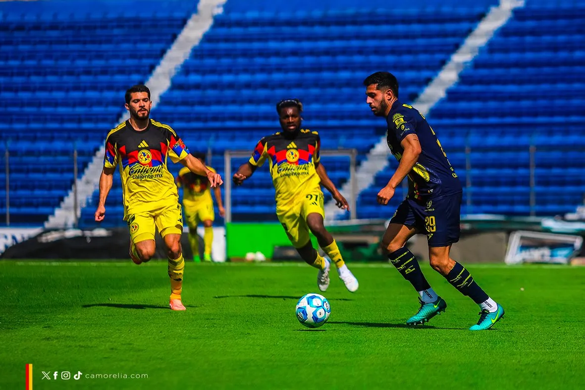 El regreso de Henry Martín en el América vs Morelia (Crédito: @C_A_Morelia)