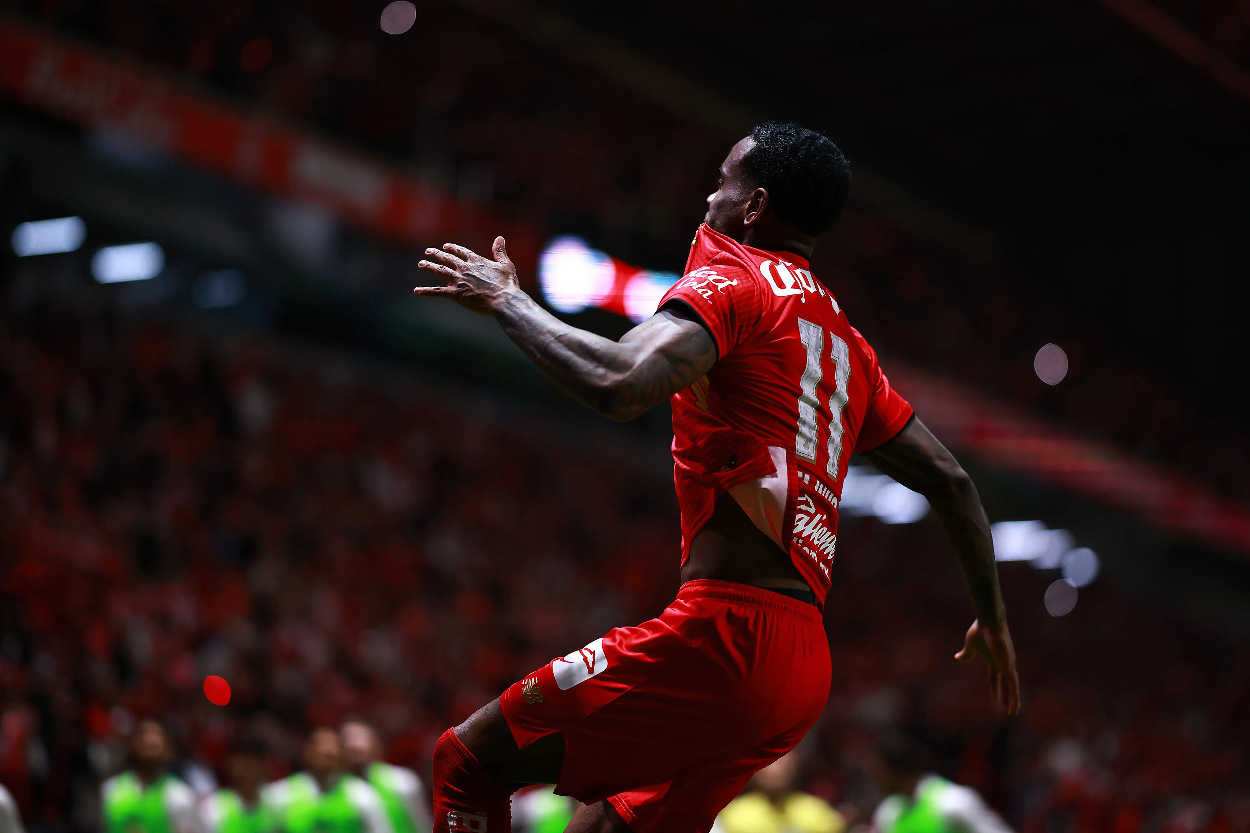 Helinho se pierde el juego ante Puebla [foto: Getty]