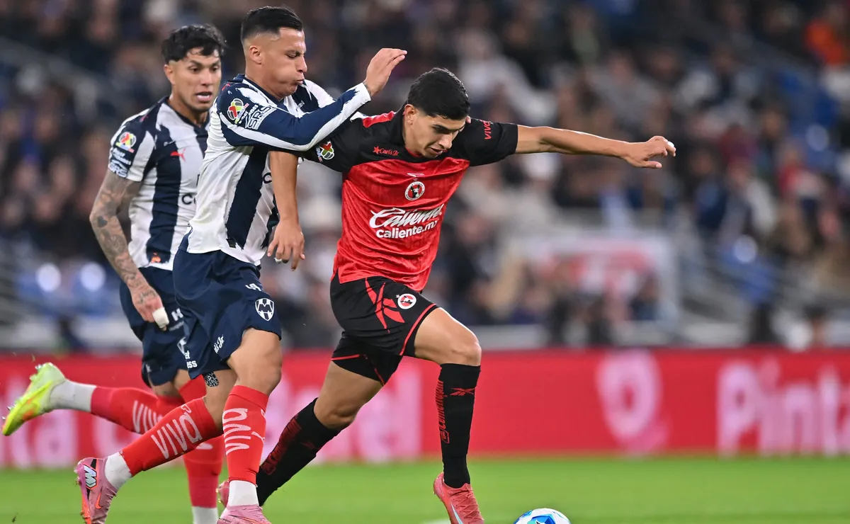 Rayados y Xolos reparten unidades en el Gigante de Acero