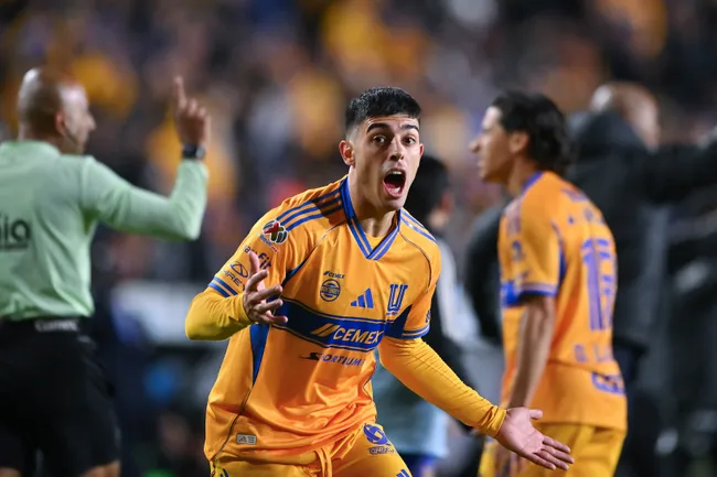 Tigres logró un triunfazo en el cierre del sábado [Foto: Getty]