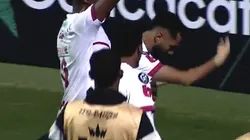 Jugador de Olimpia festeja como Álvaro Fidalgo