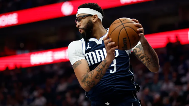 Anthony Davis recibió un nuevo golpe inesperado que pone su futuro en jaque.