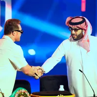 Turki Al-Alshikh reveló los planes que tiene con Canelo Álvarez: “5 a 7 años más”