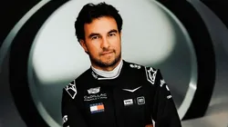 Checo Pérez con el mono de Cadillac
