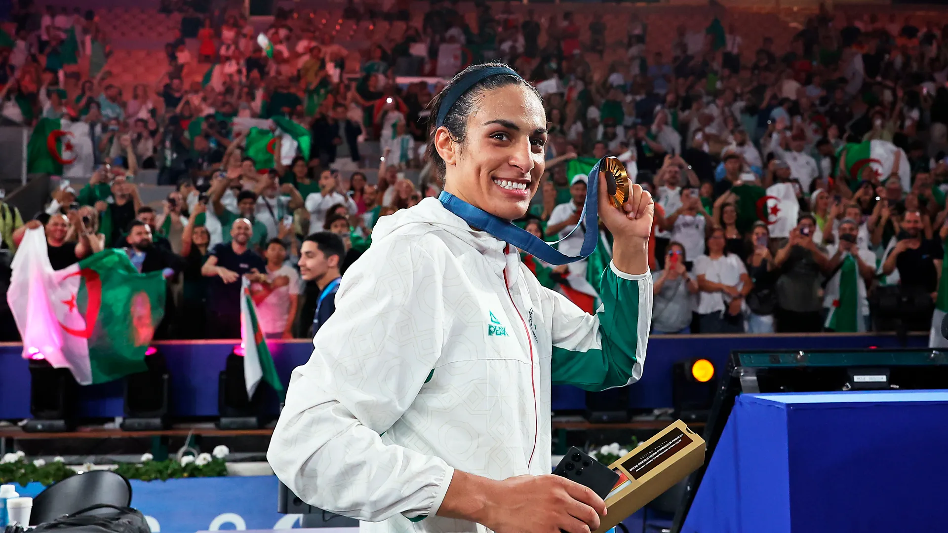 Imane Khelif consiguió la medalla de oro en los Juegos Olímpicos de París 2024. (GETTY IMAGES)